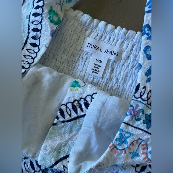 Eyelet Floral Patterned Sleeveless Dress Size Medium - Picture 7 of 9